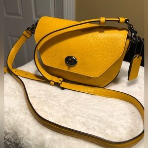 Coach Karlee Crossbody Bag Pebble Leather